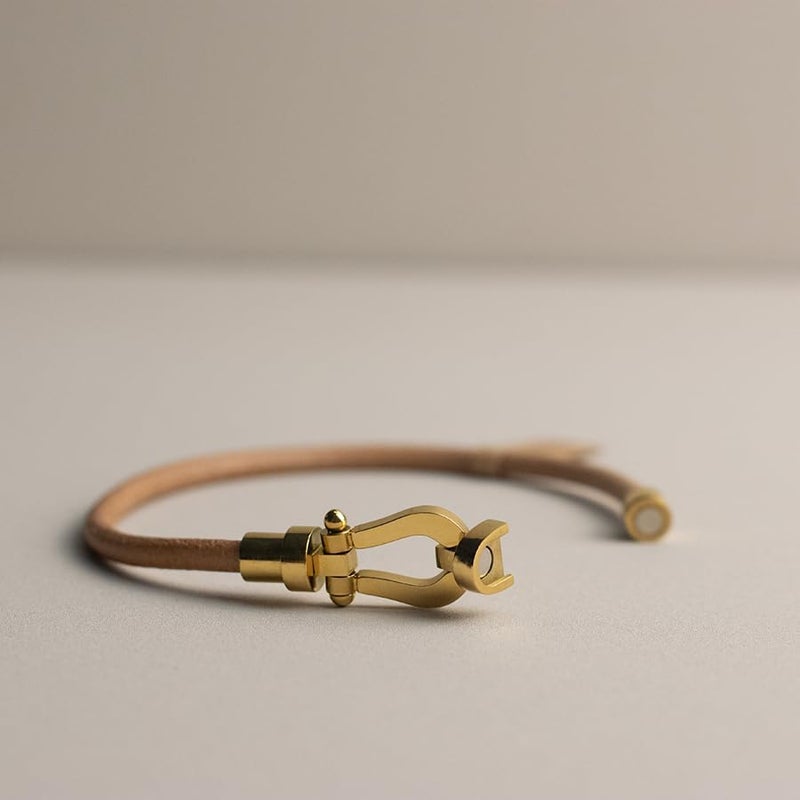 BLKSMITH Leather Bracelet with Gold-Plated Horseshoe Clasp, Color-Changing Natural Cowhide - Image 3
